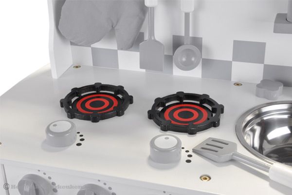 Voorzien van 2 pits gasfornuis.