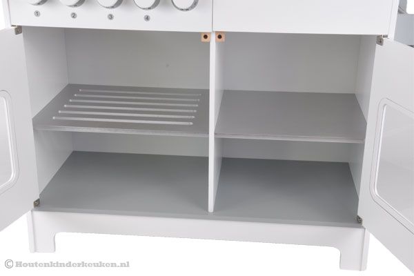 Deurtjes kunnen beide open.