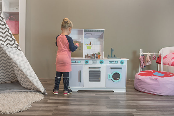 Feline is 3 jaar en 1.06 m lang.