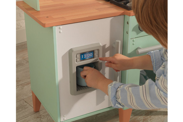 Altijd koel drinken dankzij de ijsblokjesmaker.