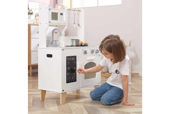 Met krijtbord, krijtjes en wisser